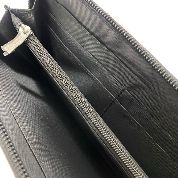 Pink Flames Zip Clutch Women’s Wallet - Picture 7 of 13